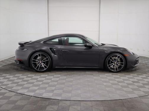 2022 Porsche 911 Turbo