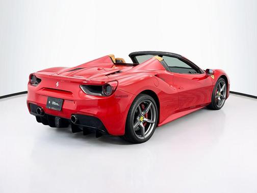 2019 Ferrari 488 Spider Base