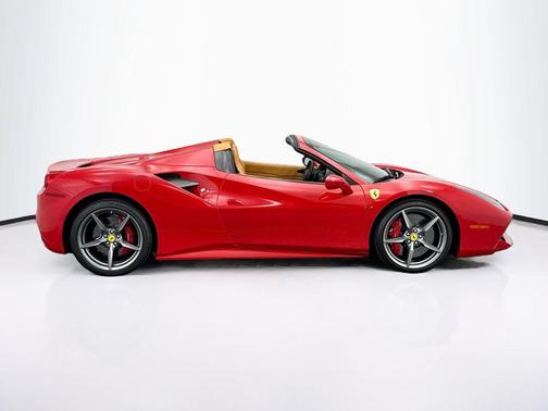 2019 Ferrari 488 Spider Base