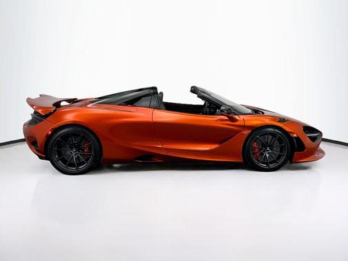 2025 McLaren 750S Spider