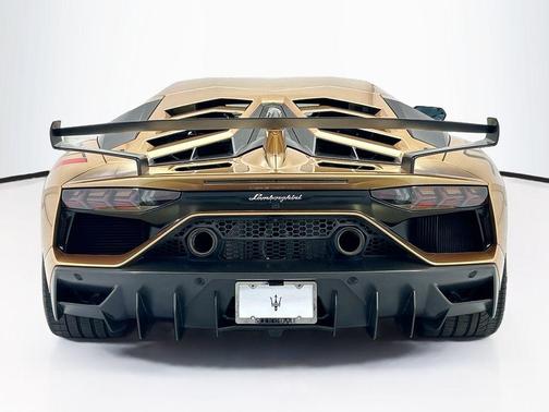 2019 Lamborghini Aventador SVJ Base