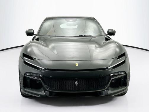 2025 Ferrari Purosangue Base