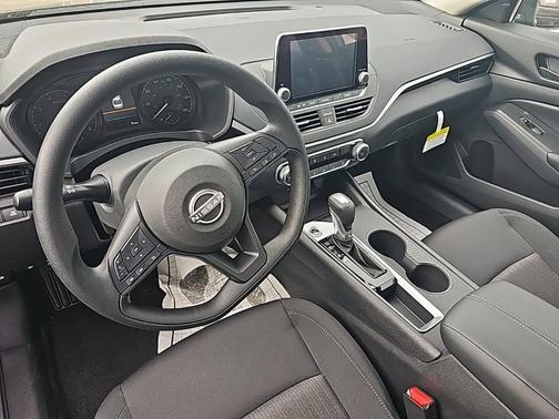2025 Nissan Altima S