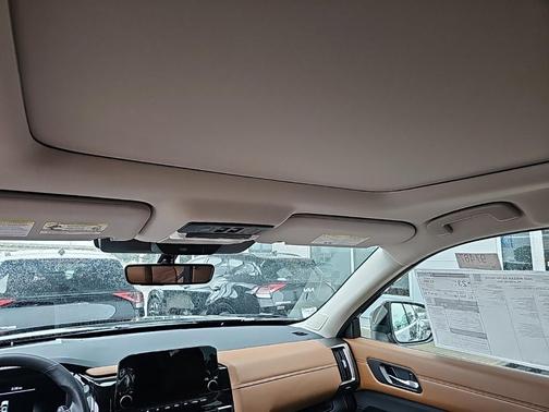 2025 Nissan Pathfinder Platinum