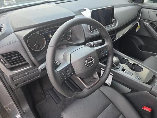 2026 Nissan Rogue DA