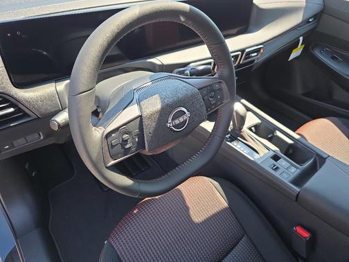 2t Gry Blk Roof 2026 Nissan Sentra SR
