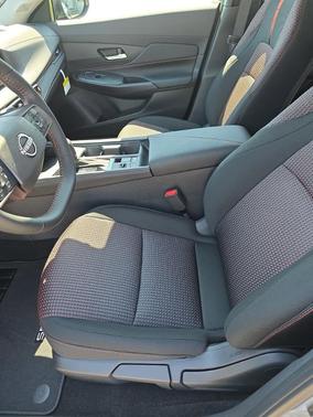 2t Gry Blk Roof 2026 Nissan Sentra SR