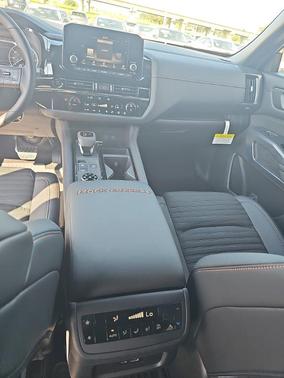2025 Nissan Pathfinder Rock Creek