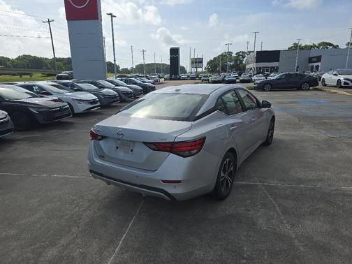 Brilliant Silver Metallic 2023 Nissan Sentra SV
