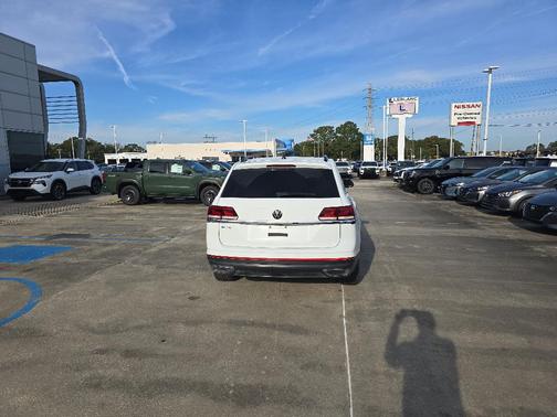 2021 Volkswagen Atlas 3.6 V6 SE w/ Technology