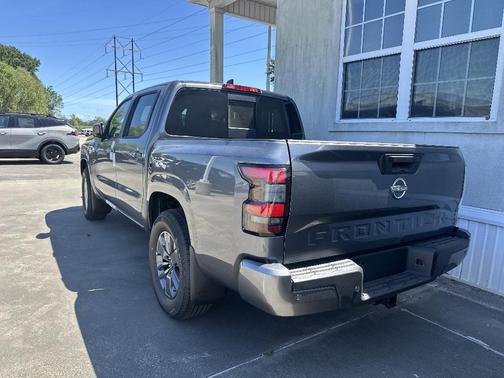 Gun Metallic 2026 Nissan Frontier SV