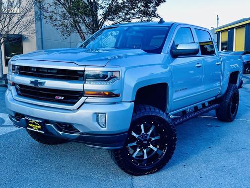 2017 Chevrolet Silverado 1500 2LT