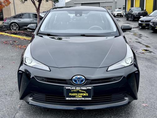 2021 Toyota Prius LE