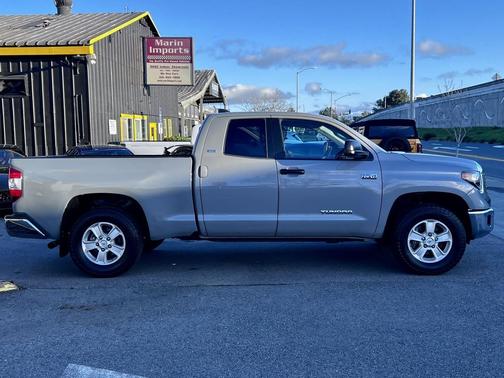 2020 Toyota Tundra SR5