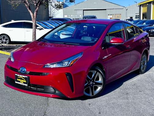 2020 Toyota Prius XLE