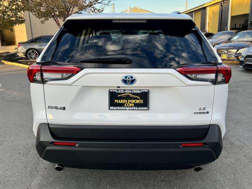 2023 Toyota RAV4 Hybrid LE
