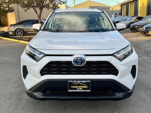 2023 Toyota RAV4 Hybrid LE