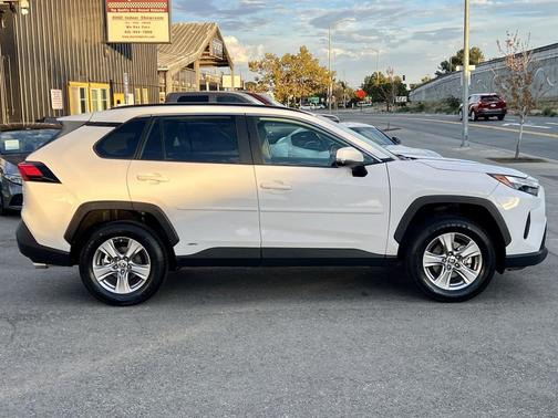 2023 Toyota RAV4 Hybrid LE