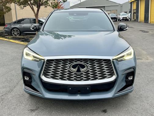 2022 INFINITI QX55 LUXE