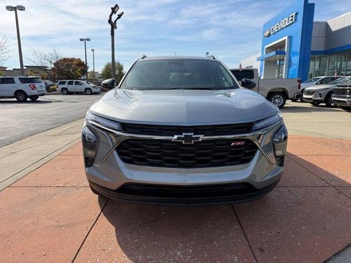 Sterling Gray Metallic 2026 Chevrolet Trax 2RS