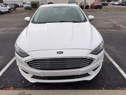 Oxford White 2017 Ford Fusion SE