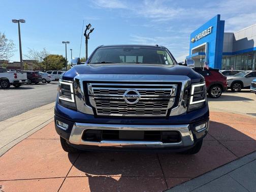 Deep Blue Pearl 2020 Nissan Titan SL