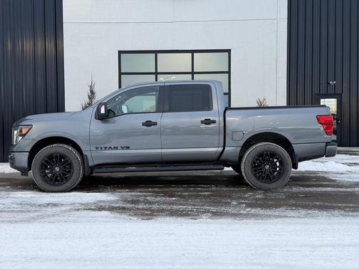 2018 Nissan Titan SL