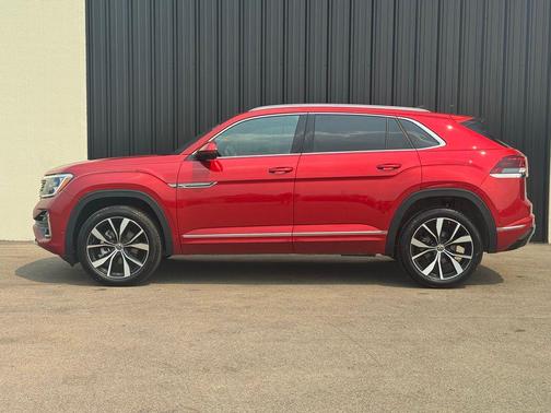 2025 Volkswagen Atlas Cross Sport 2.0T SEL Premium