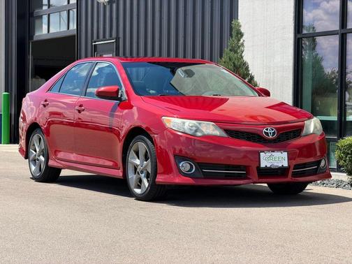 Barcelona Red Metallic 2014 Toyota Camry SE Sport