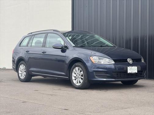 2017 Volkswagen Golf SportWagen TSI S