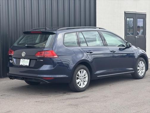 2017 Volkswagen Golf SportWagen TSI S