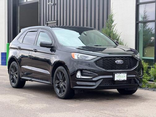 Agate Black Metallic 2024 Ford Edge ST Line