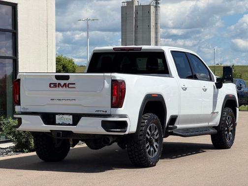 Summit White 2023 GMC Sierra 2500 AT4