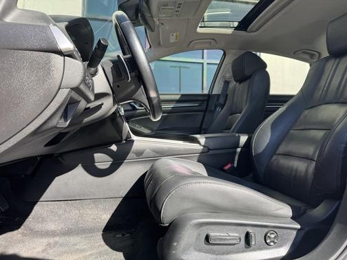 2022 Honda Accord Touring 2.0T
