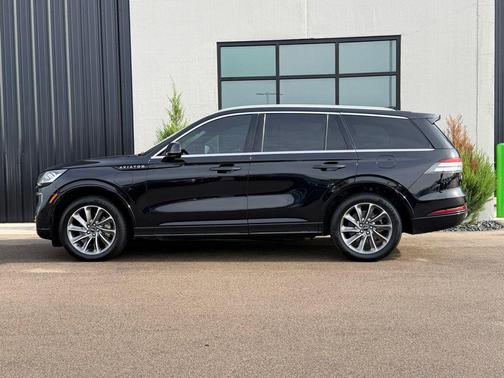 Infinite Black Metallic 2020 Lincoln Aviator Grand Touring AWD