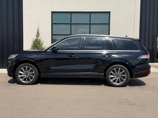 Infinite Black Metallic 2020 Lincoln Aviator Grand Touring AWD