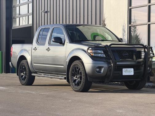 2021 Nissan Frontier SV