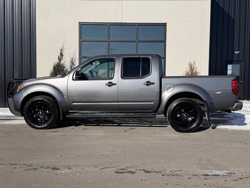 2021 Nissan Frontier SV