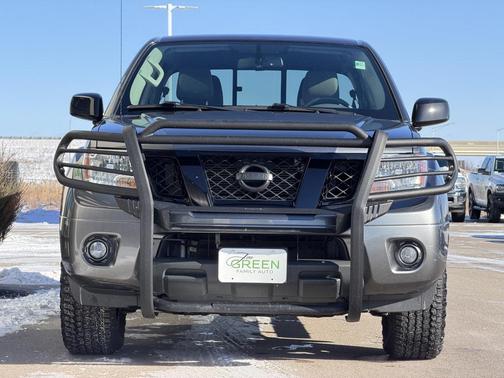 2021 Nissan Frontier SV