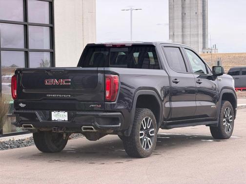 2022 GMC Sierra 1500 AT4