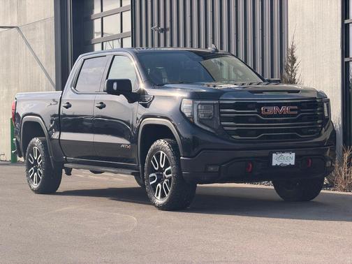 2022 GMC Sierra 1500 AT4