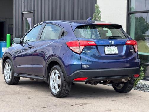 Deep Ocean Pearl 2016 Honda HR-V LX