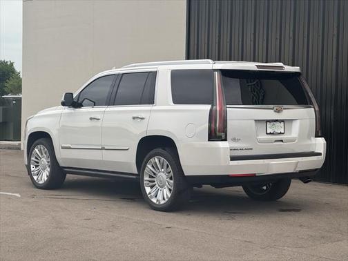 2016 Cadillac Escalade Platinum