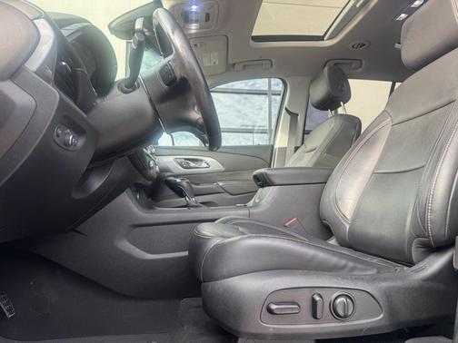 2019 Chevrolet Traverse LT Leather