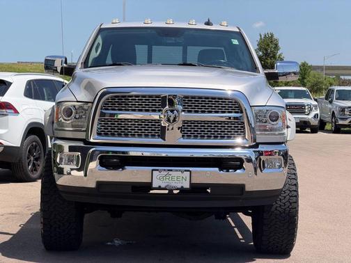 Bright Silver Metallic Clearcoat 2017 RAM 2500 Laramie Crew Cab 4x4 6'4' Box