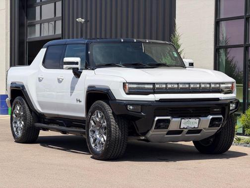 Interstellar White 2025 GMC HUMMER EV Pickup 3X