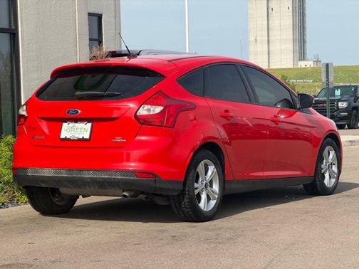 Race Red 2013 Ford Focus SE