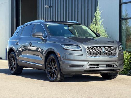 Asher Gray Metallic Clearcoat 2023 Lincoln Nautilus Reserve