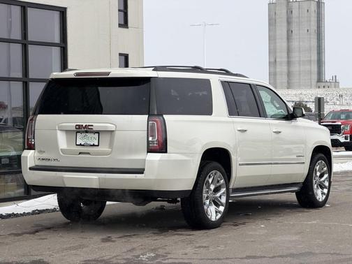 2015 GMC Yukon XL 1500 SLT