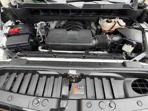 Pearl 2023 Chevrolet Silverado 1500 High Country